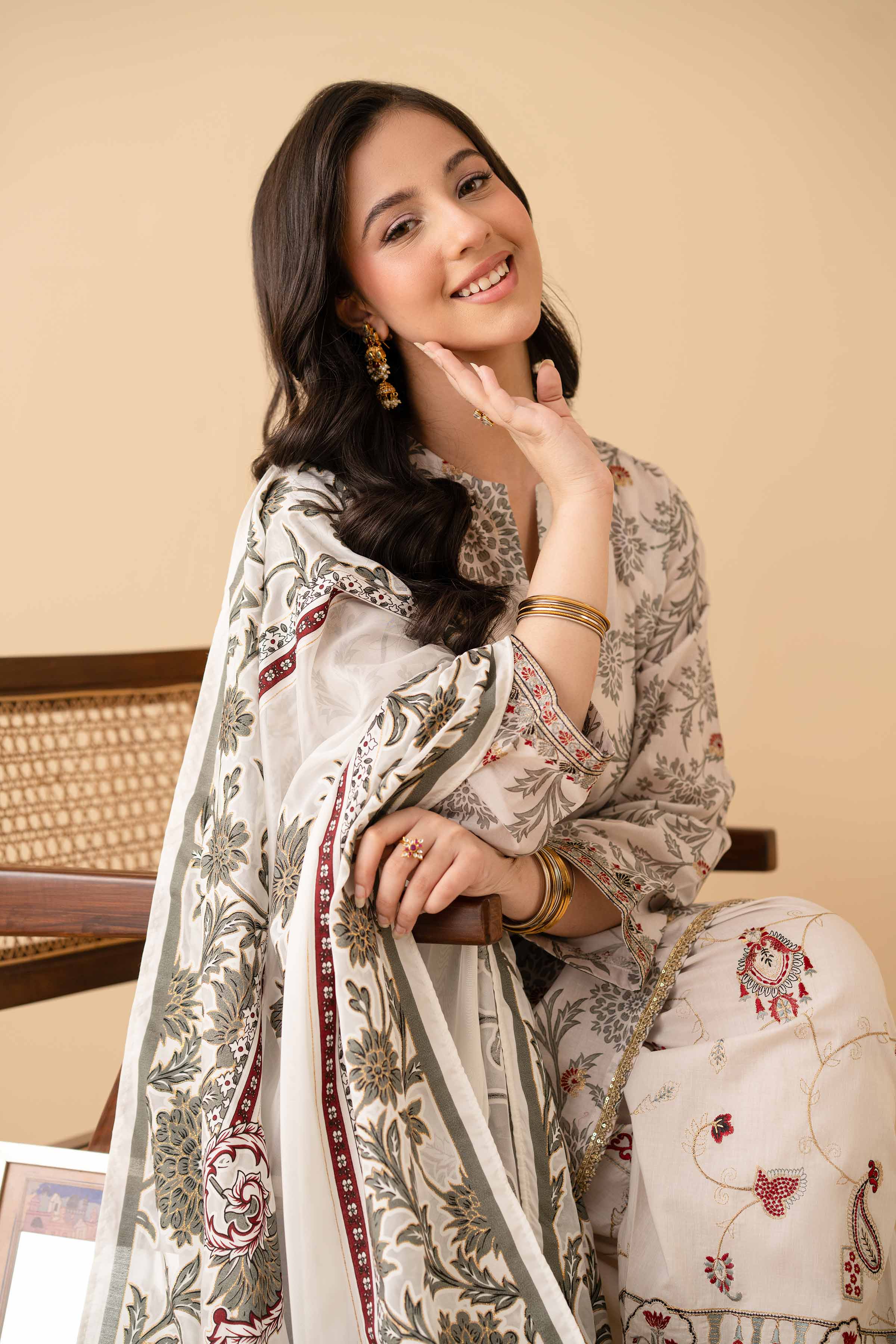 NishatUK - Light Grey Embroidered Lawn 3-piece ready to wear Suit