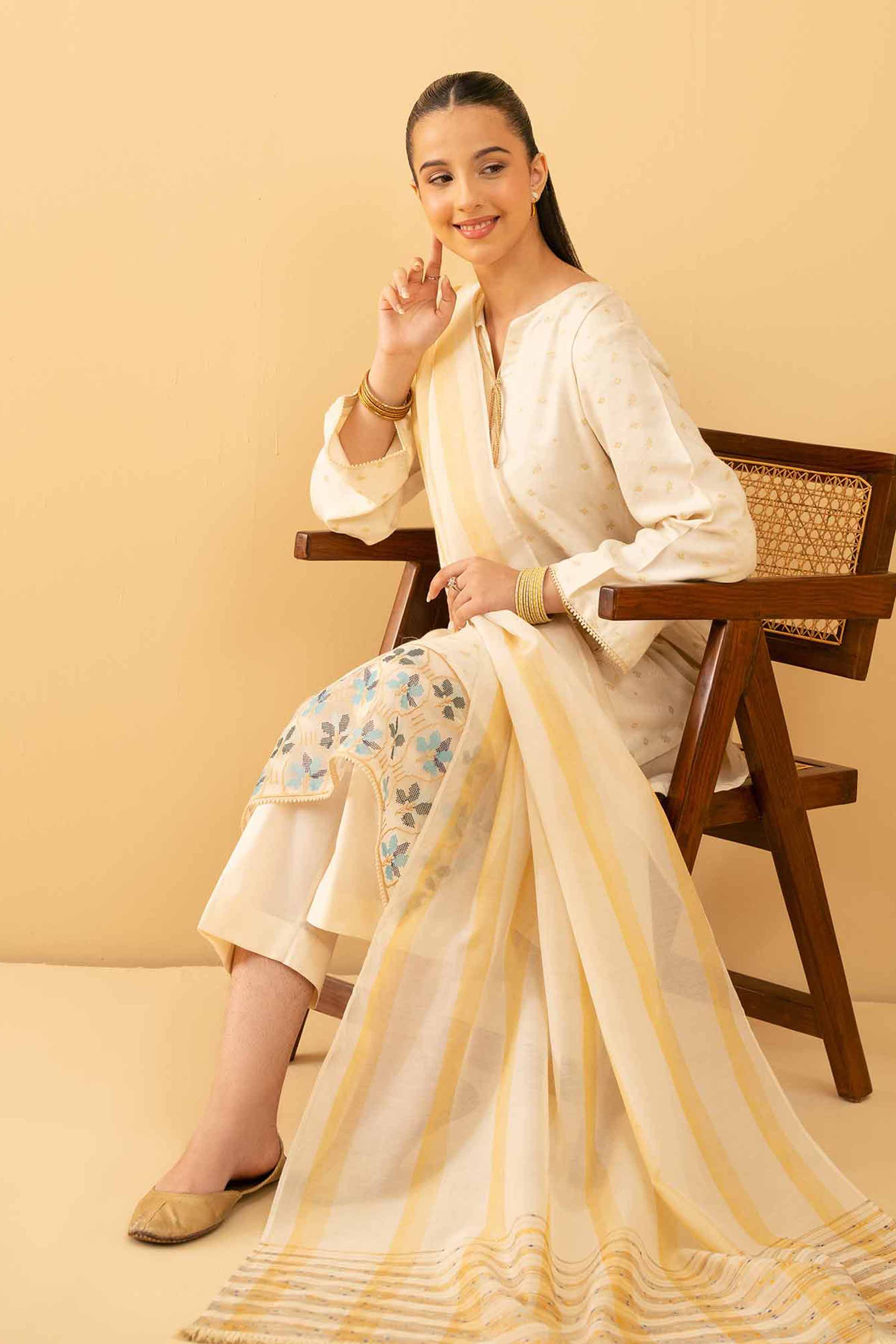 NishatUK - White Embroidered Jacquard 3-piece ready to wear Suit