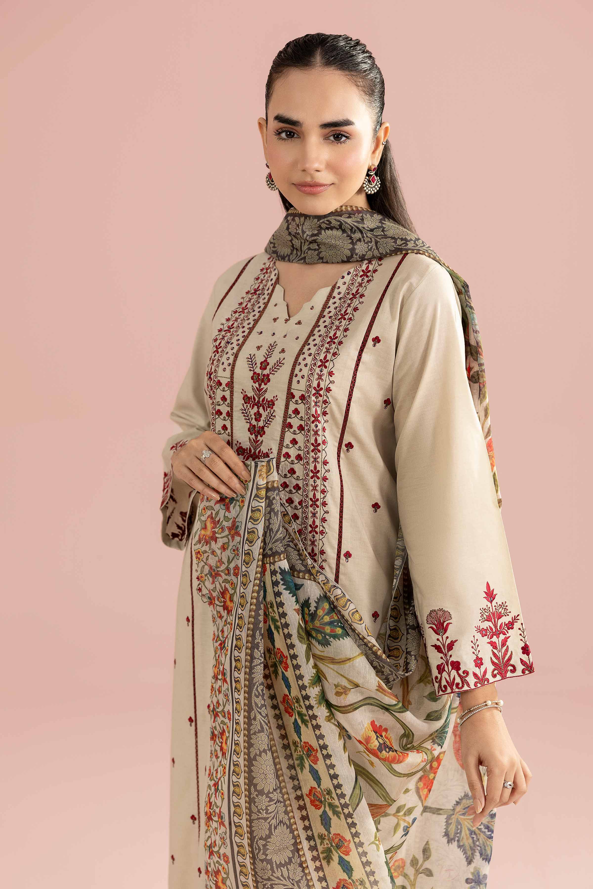 2 Piece - Embroidered Suit - PE26-146