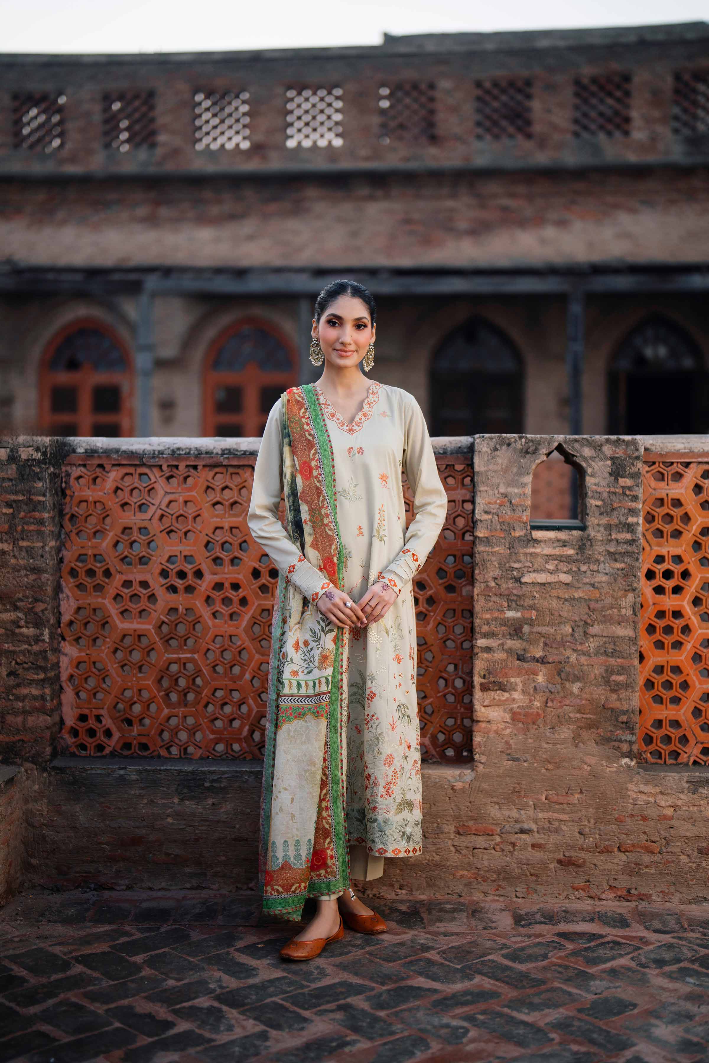 NishatUK - Green Embroidered Cambric 3-piece ready to wear Suit