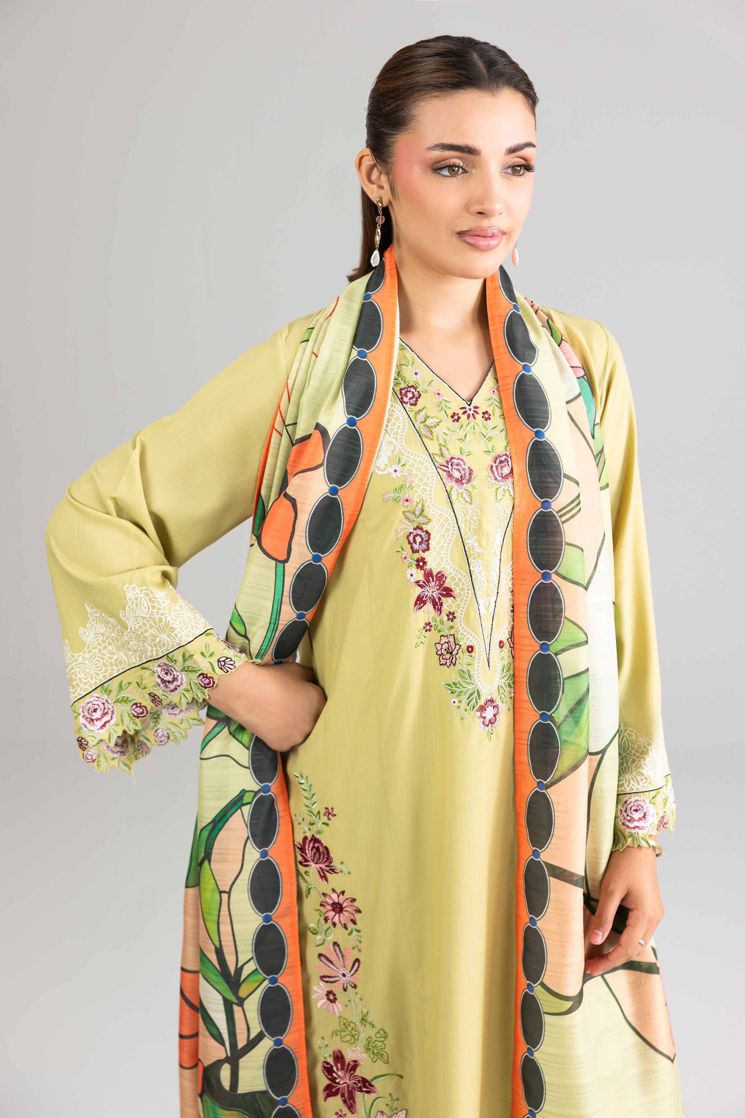 NishatUK - Green Embroidered Linen 3-piece ready to wear Suit