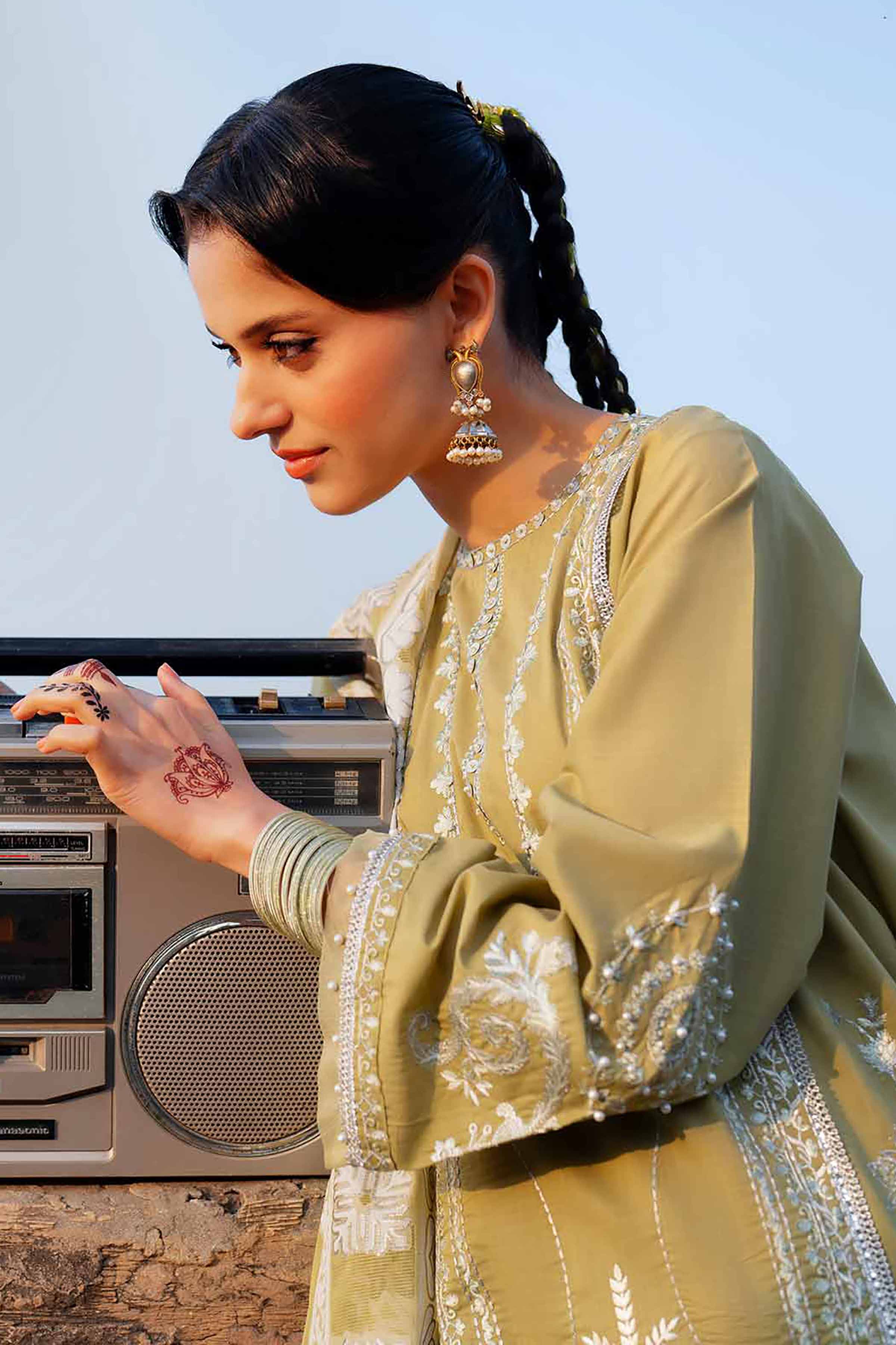 NishatUK - Green Embroidered Cross Hatch 3-piece ready to wear Suit