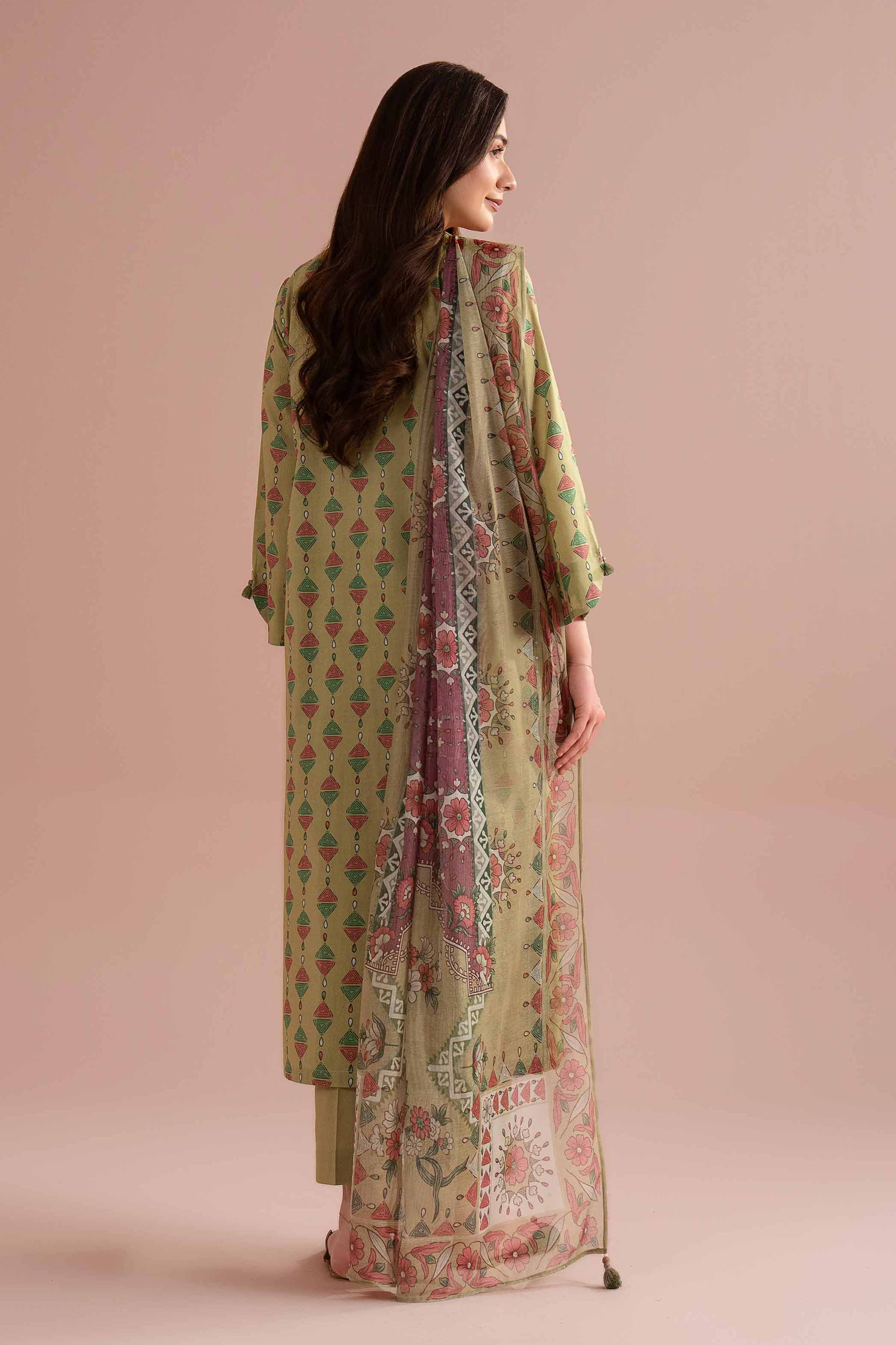 NishatUK - Green Embroidered Lawn 3-piece ready to wear Suit