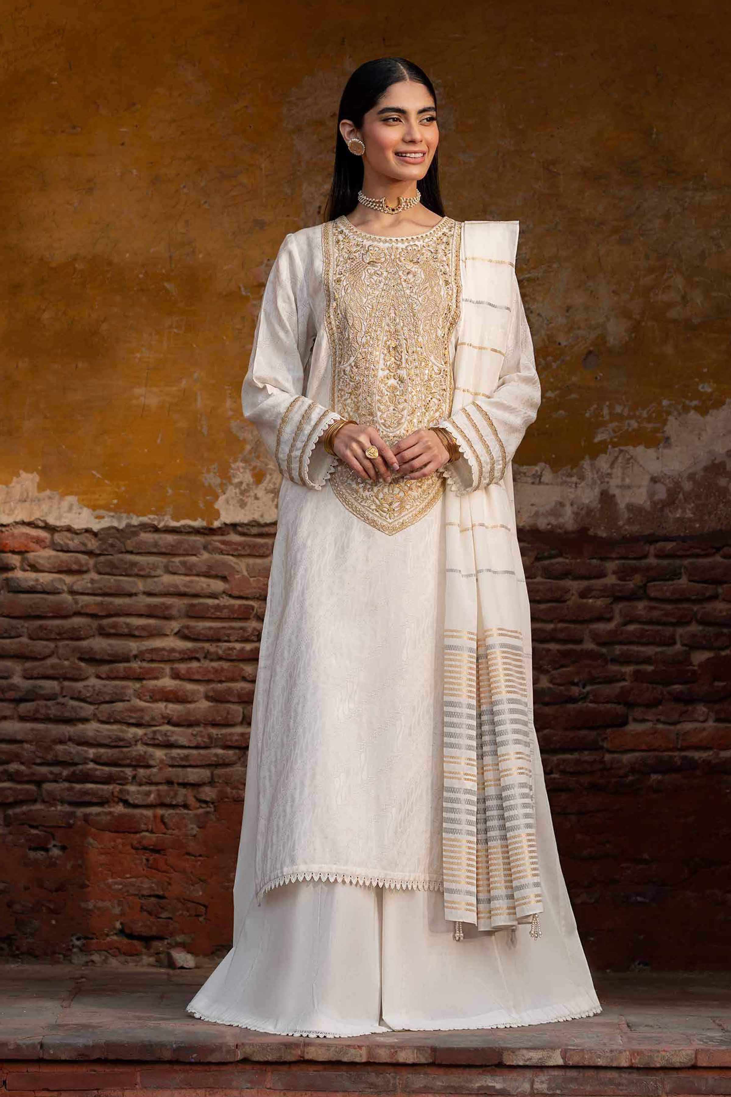 NishatUK - Off White Embroidered Jacquard 3-piece ready to wear Suit