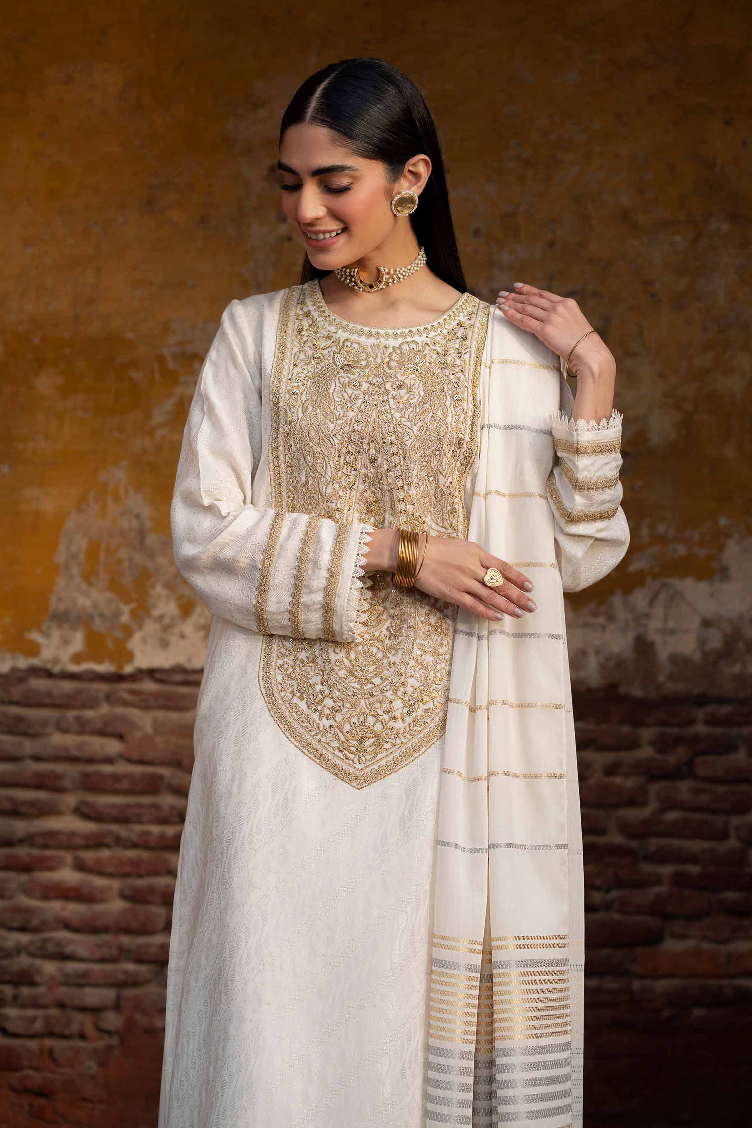 NishatUK - Off White Embroidered Jacquard 3-piece ready to wear Suit