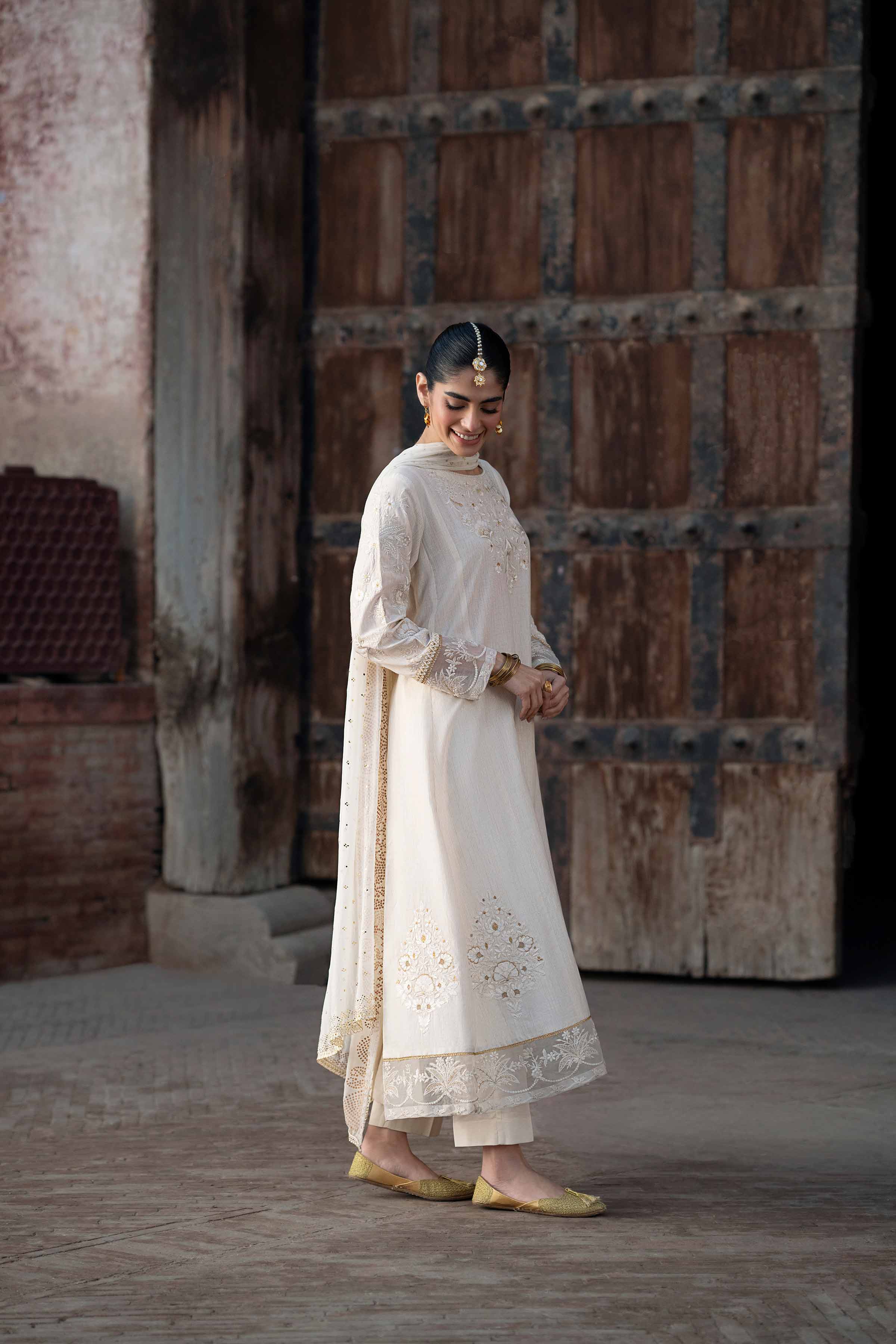 NishatUK - Off White Embroidered Yarn Dyed 3-piece ready to wear Suit