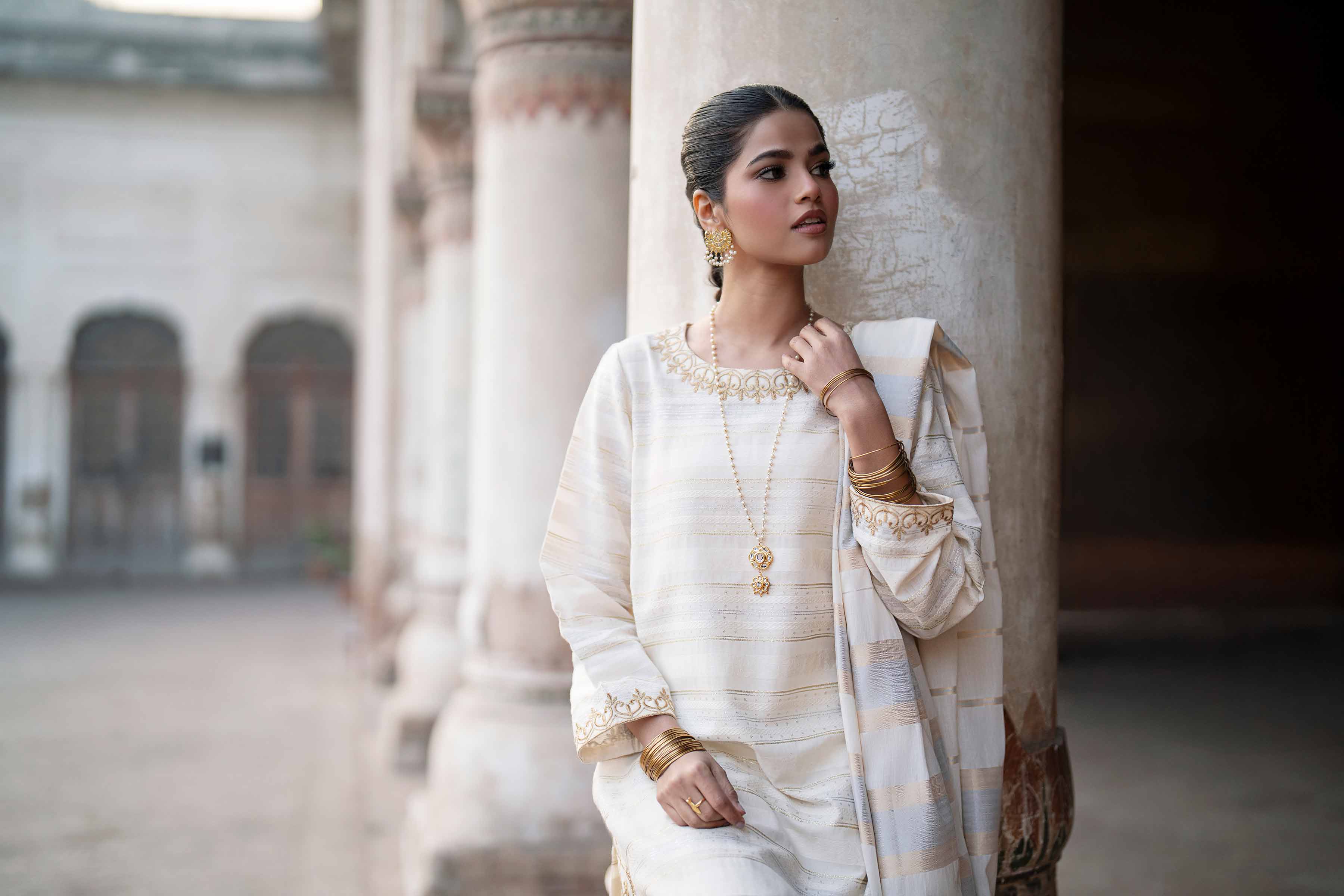 NishatUK - Off White Embroidered Jacquard 3-piece ready to wear Suit