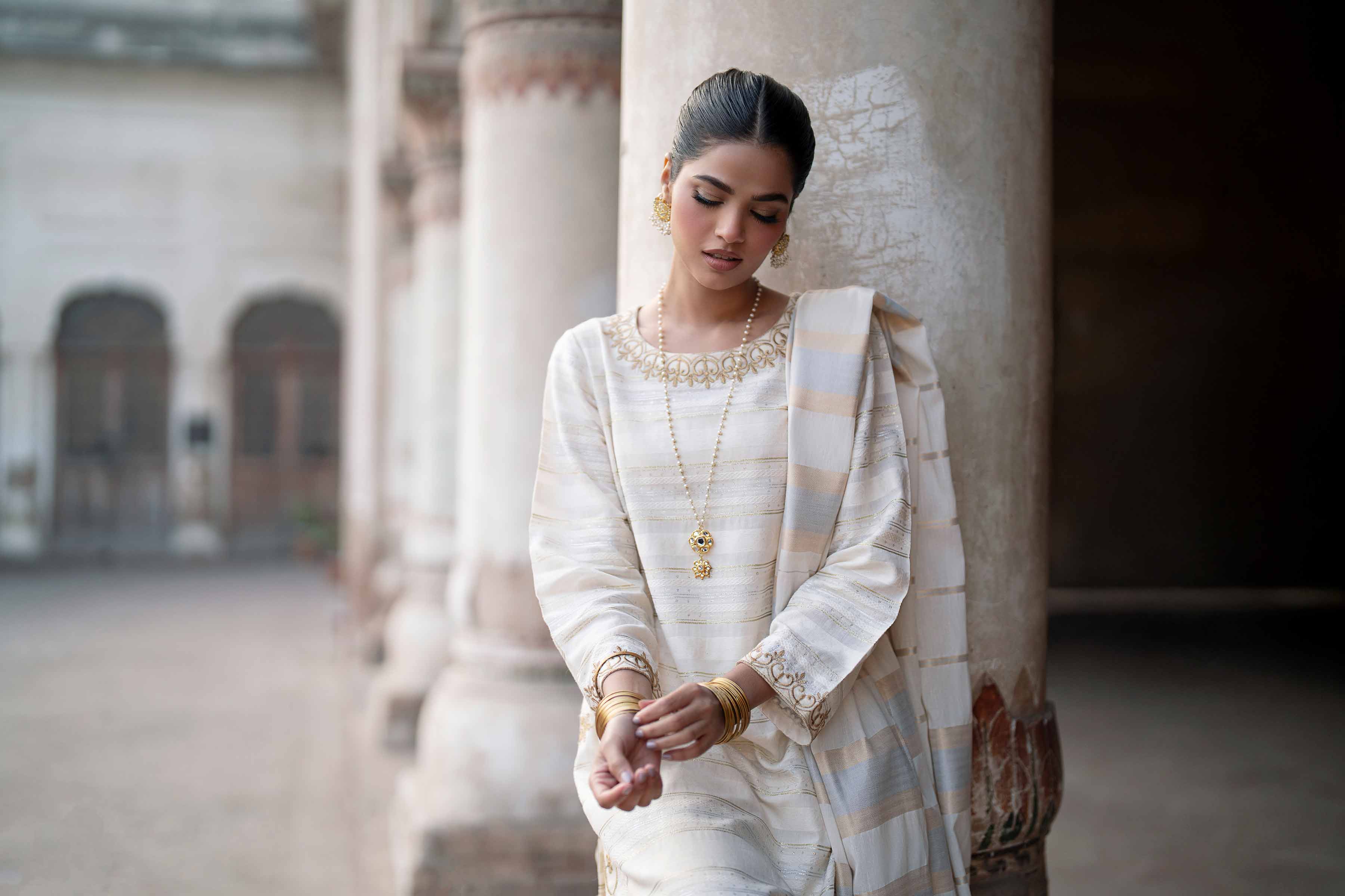 NishatUK - Off White Embroidered Jacquard 3-piece ready to wear Suit
