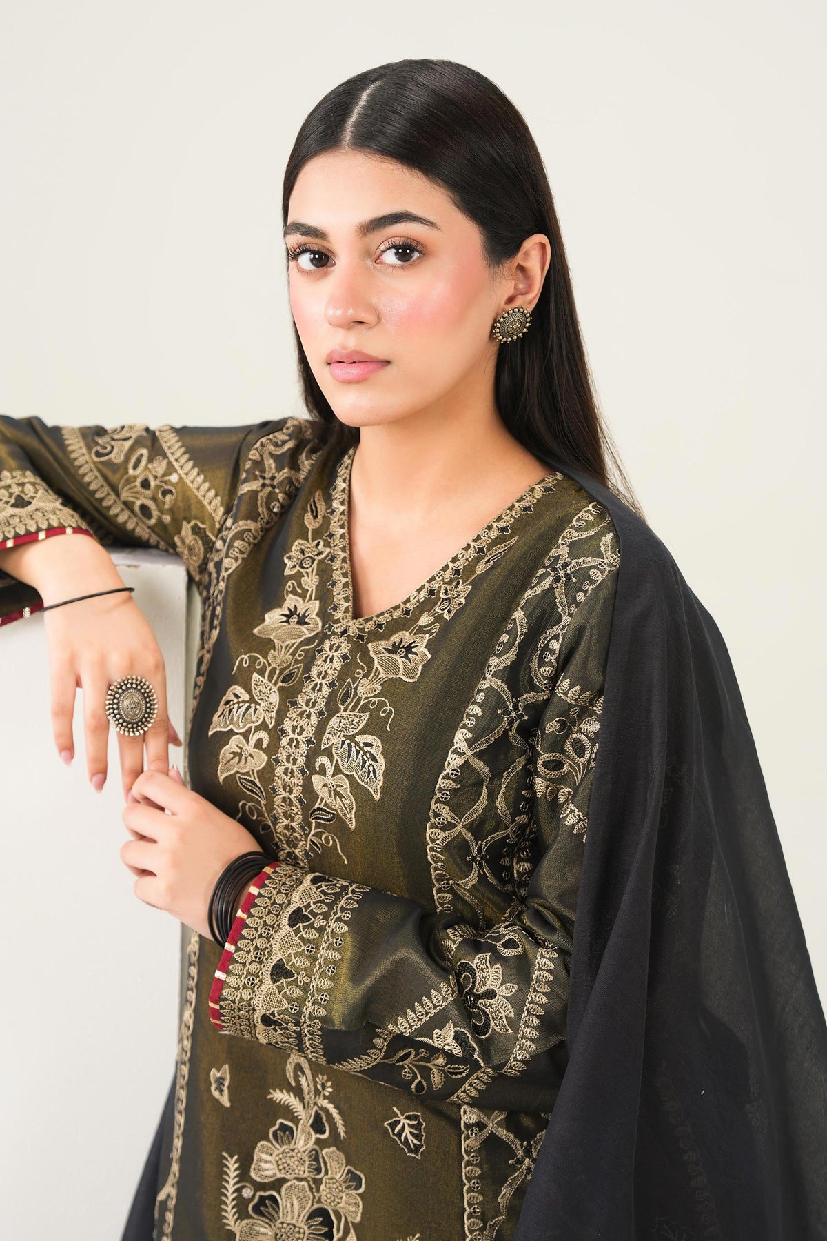 Nishat UK - Black Embroidered Yarn Dyed 3 Pieces ready to wear Suit