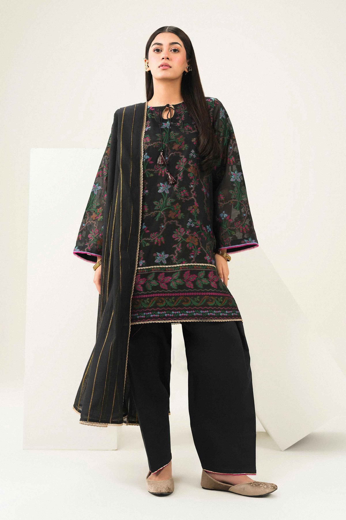 Nishat UK - Black Embroidered Yarn Dyed 3 Pieces ready to wear Suit