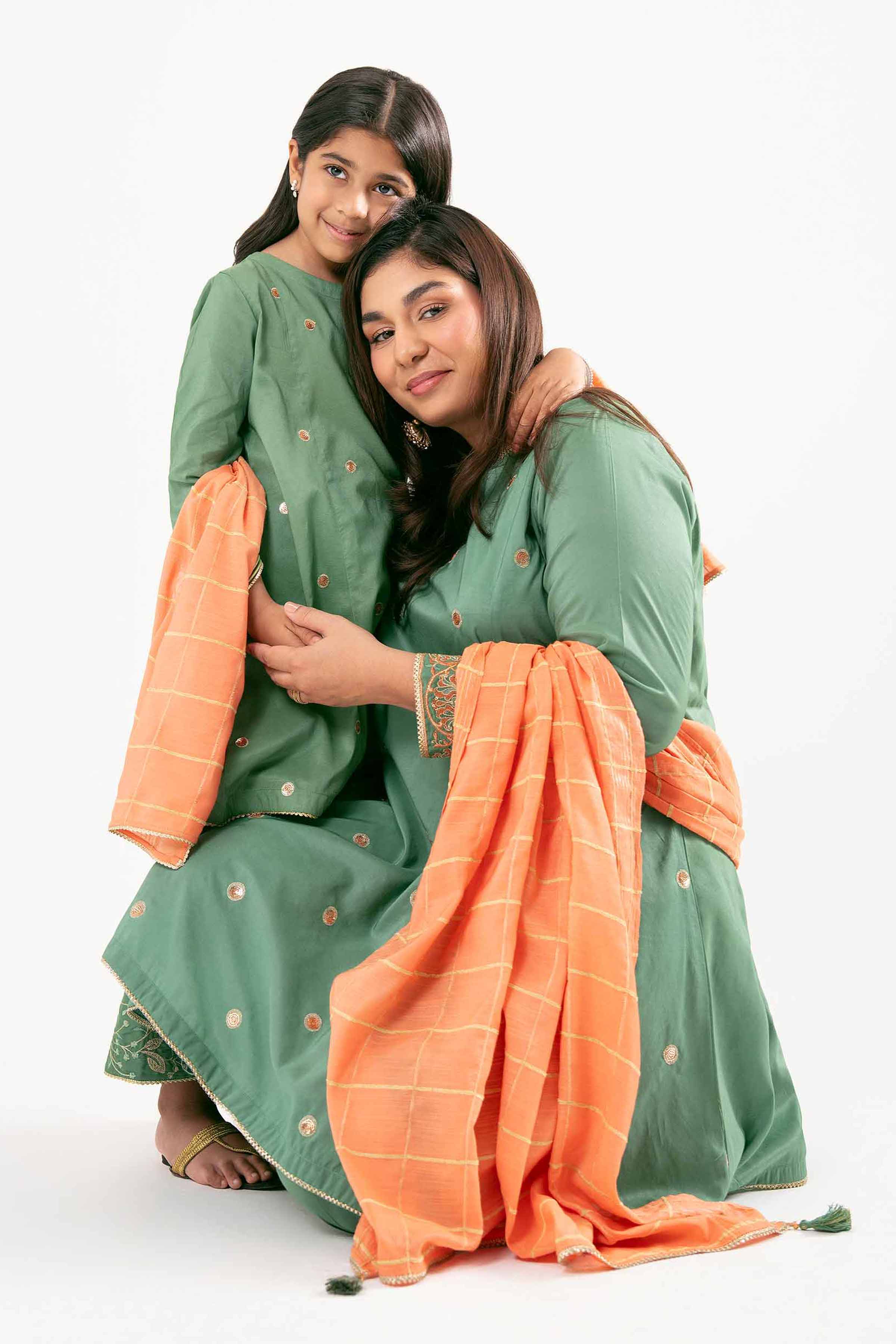 NishatUK - Green Embroidered   Nylon Viscose 3-piece ready to wear Suit