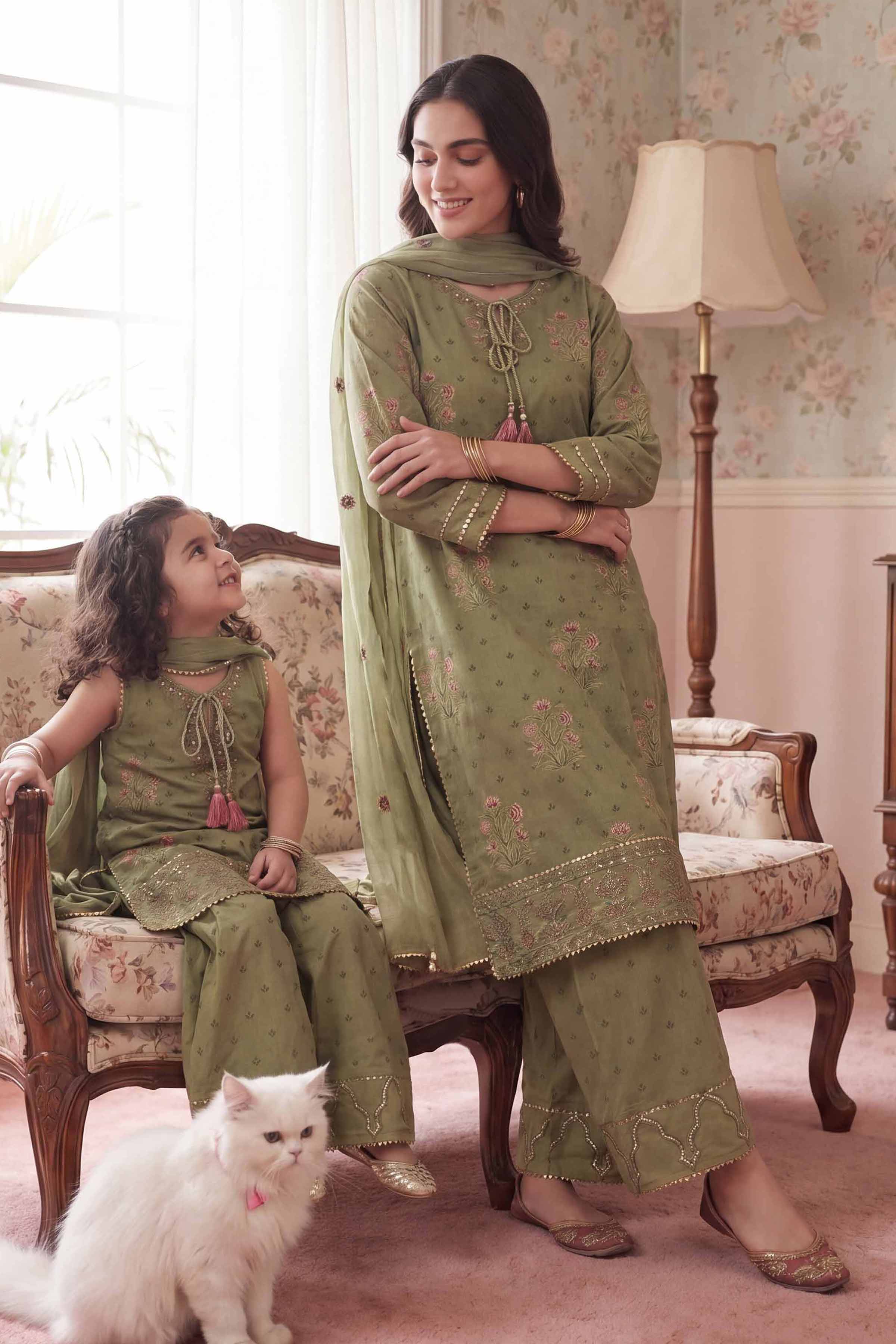 Nishat UK - Green Embroidered Lawn 3-piece ready to wear Suit