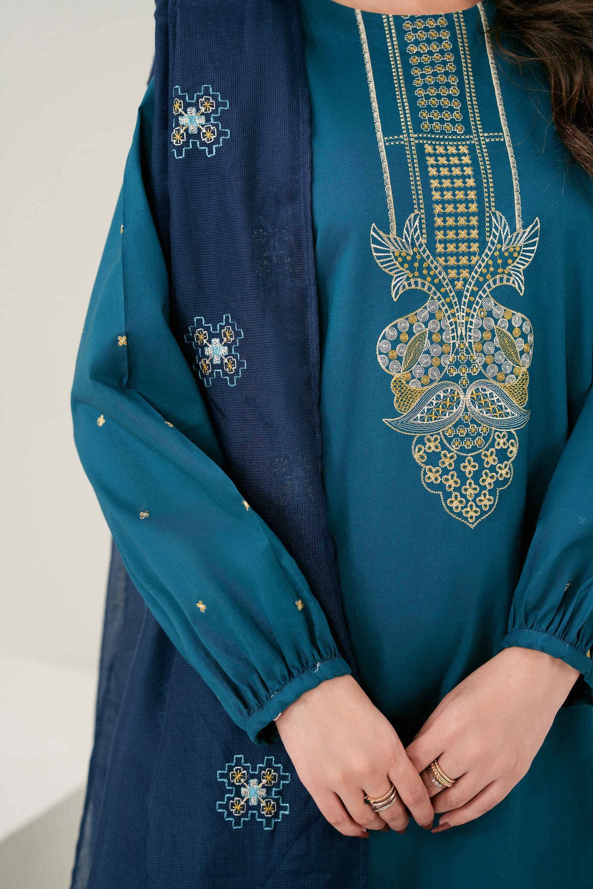 Nishat UK - Green Embroidered Cambric 3 Pieces ready to wear 