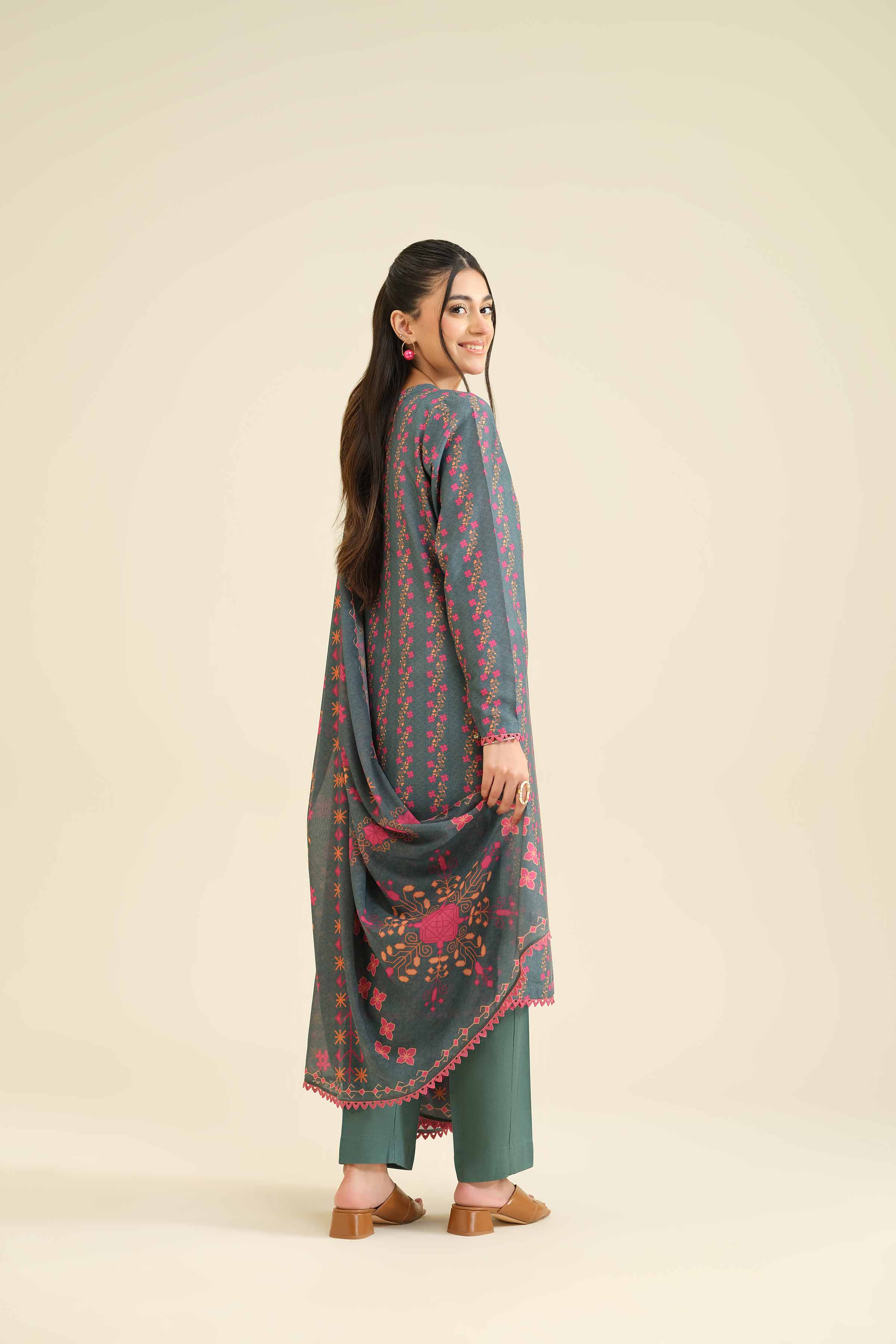NishatUK - Green Printed Lawn 3-piece ready to wear Suit