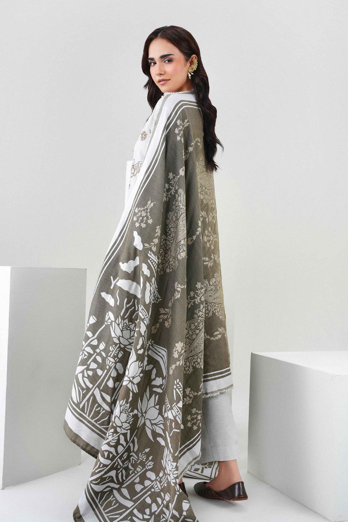 Nishat UK - Grey Embroidered Karandi 3 Pieces ready to wear Suit