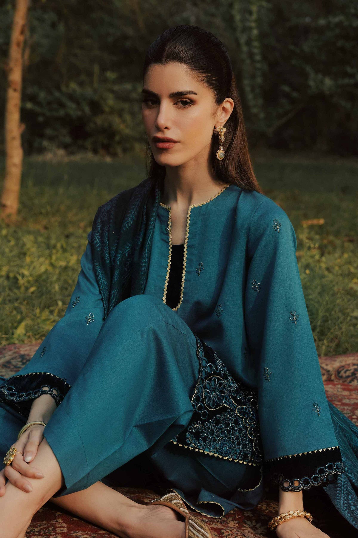 Nishat UK - Blue Embroidered Karandi 3 Pieces ready to wear Suit