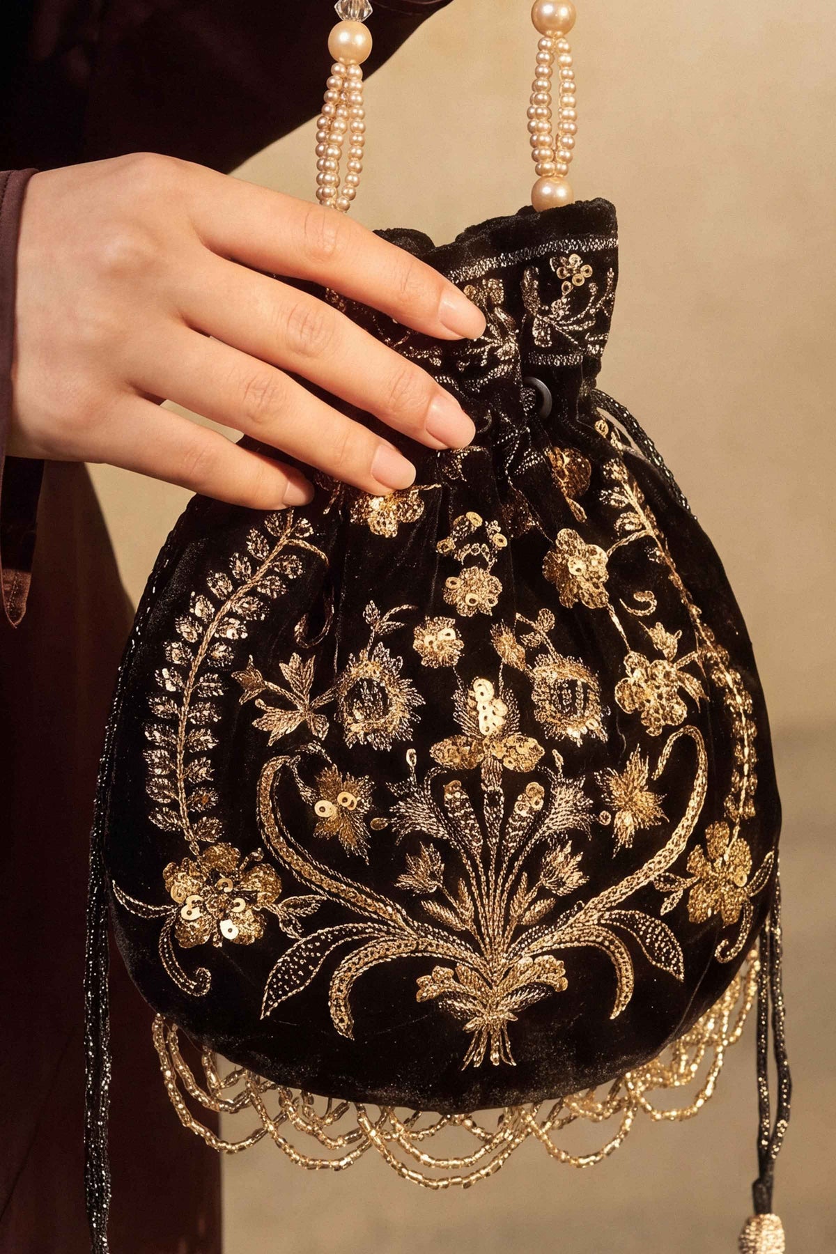 Nishat UK - Black Embroidered Velvet 1 Piece ready to wear Pouch