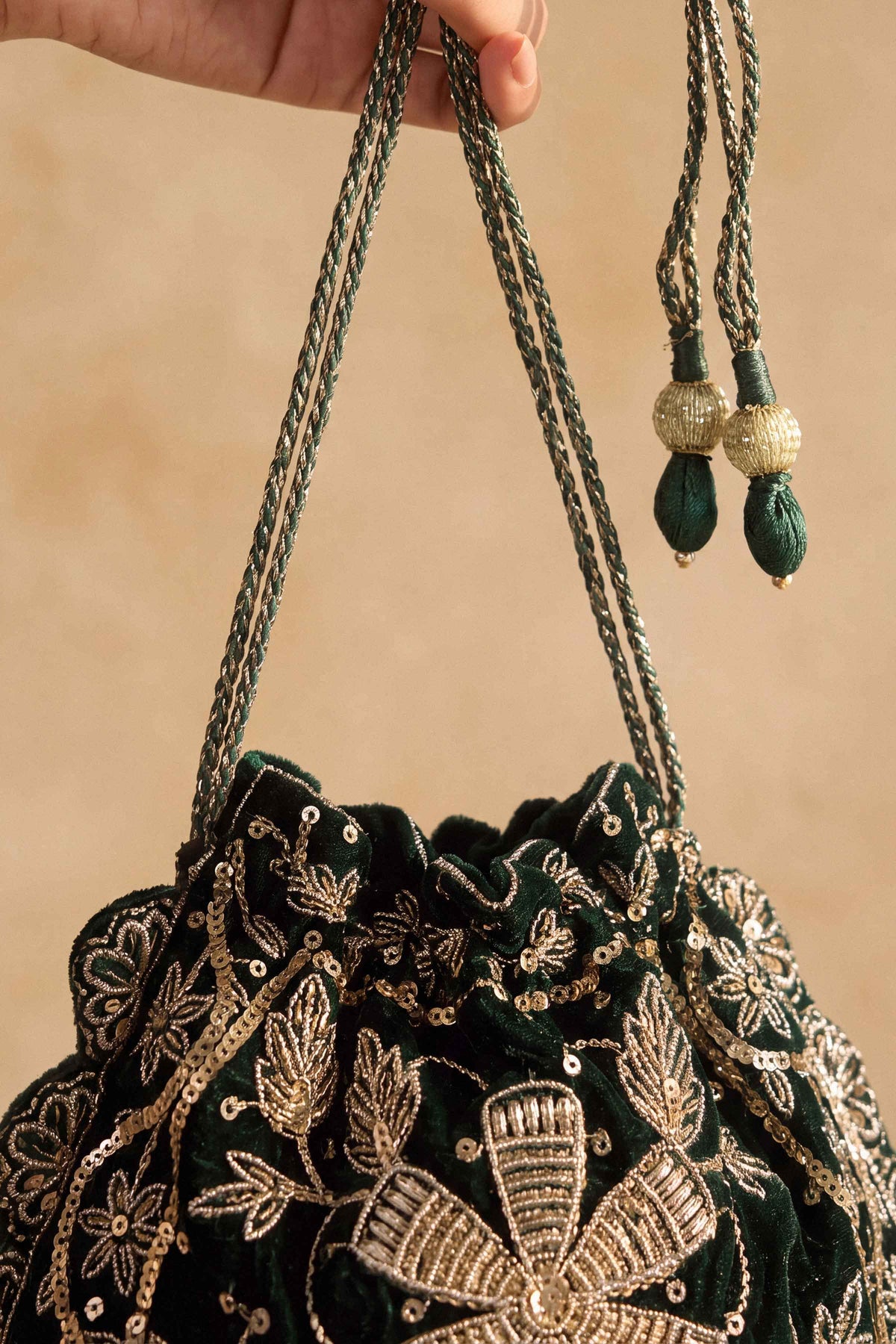 Nishat UK - Green Embroidered Velvet 1 Piece ready to wear Pouch