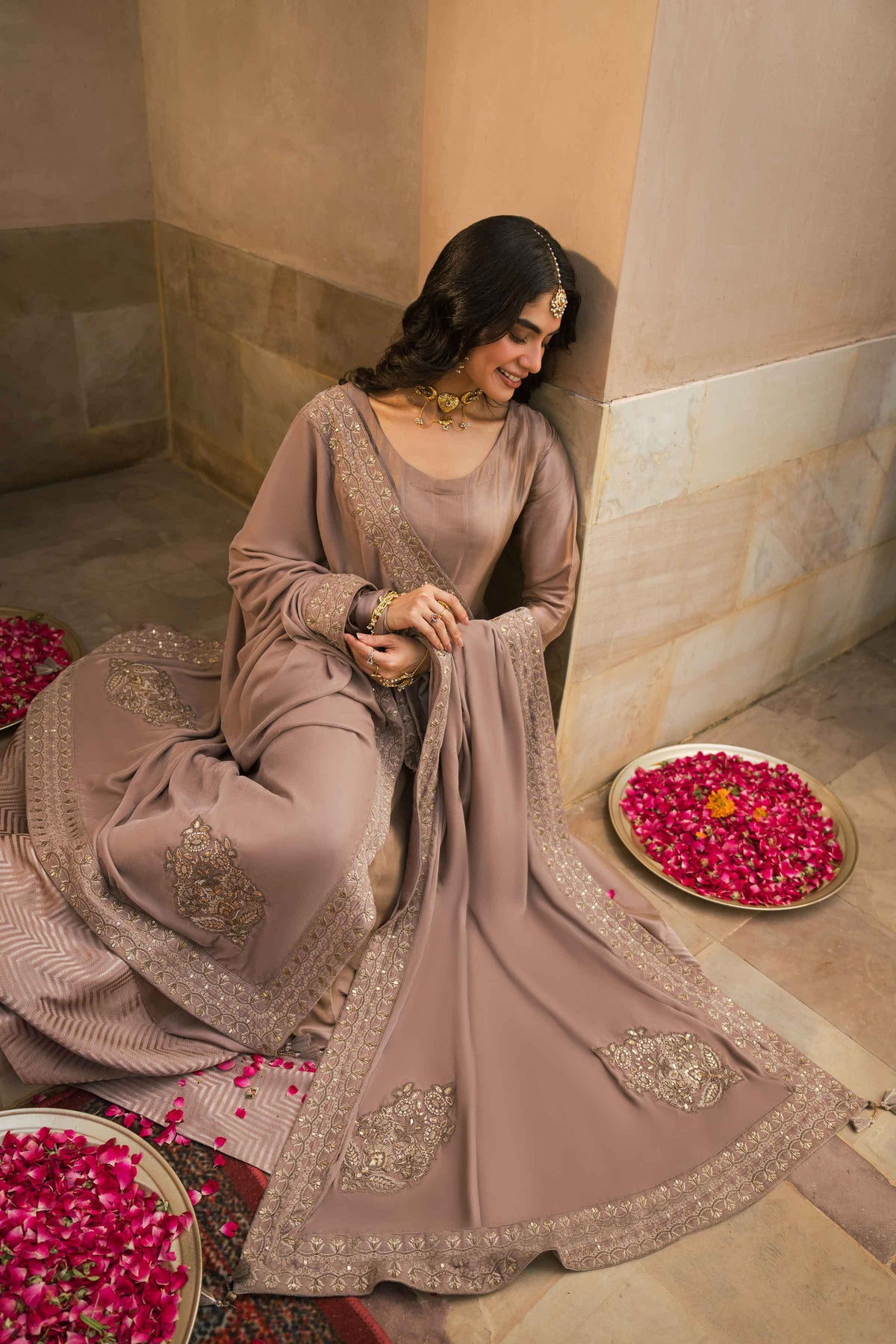 Nishat UK - Pink Embroidered Velvet 1 Piece ready to wear shawl
