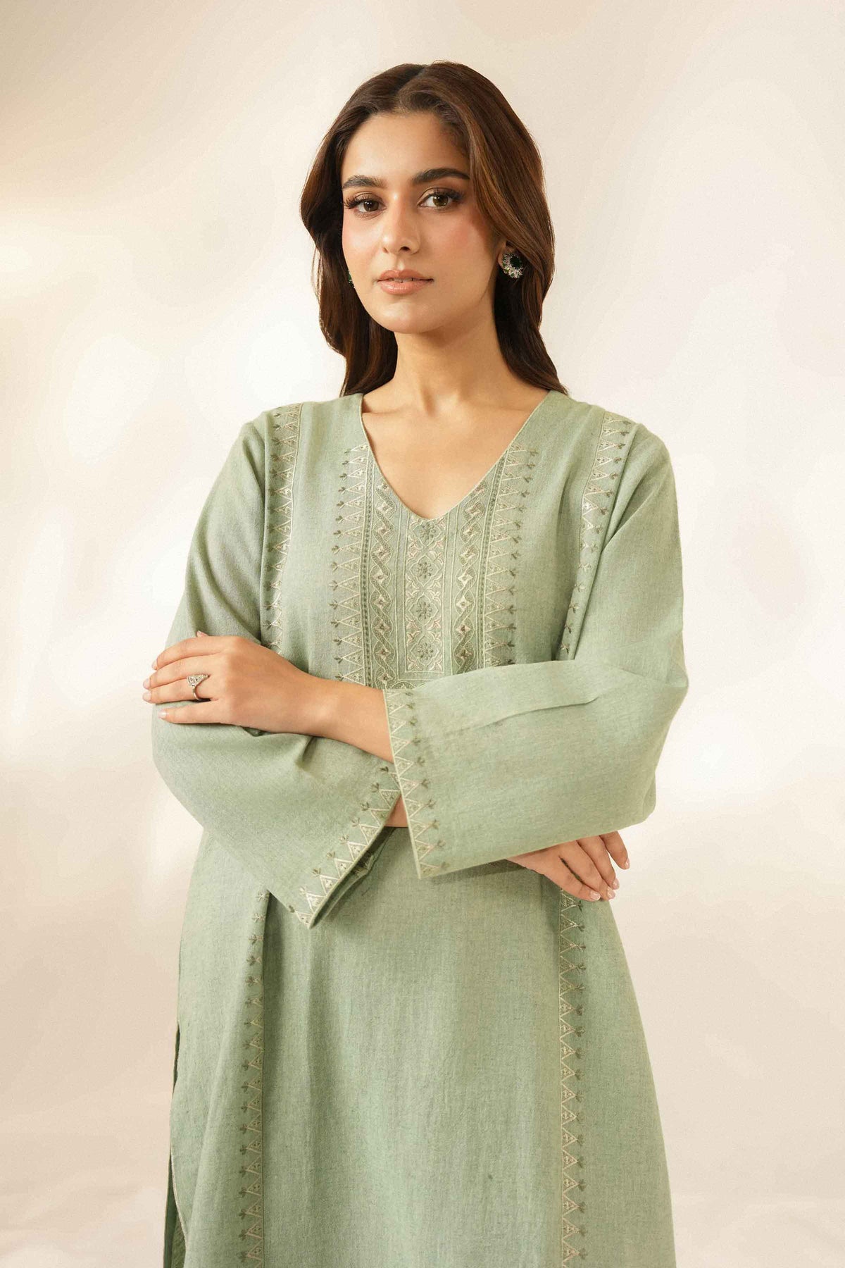 Nishat UK - Green Embroidered Linen 2 Pieces ready to wear luxury suit