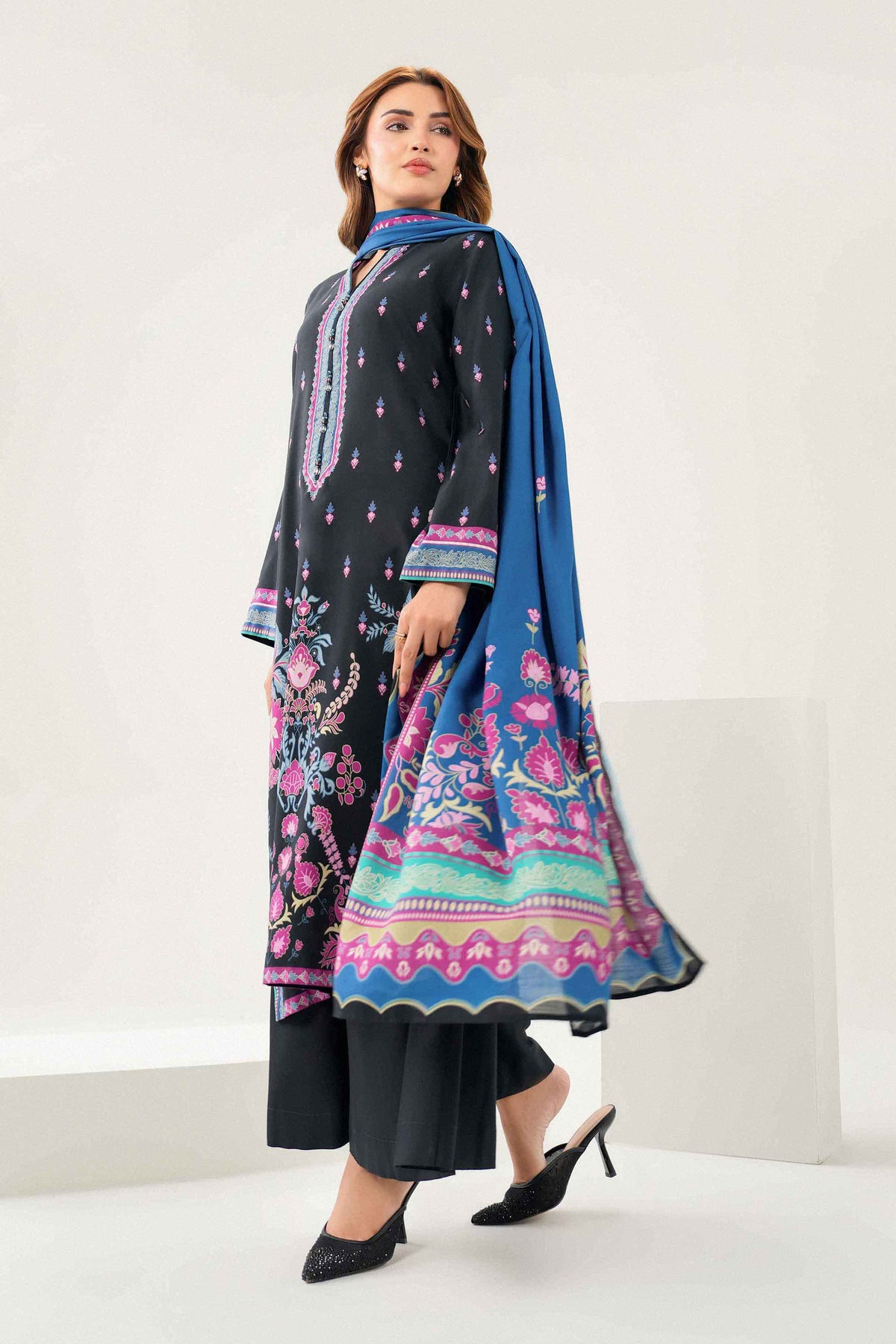 Nishat UK - Black Printed Linen 3 Pieces ready to wear Suit