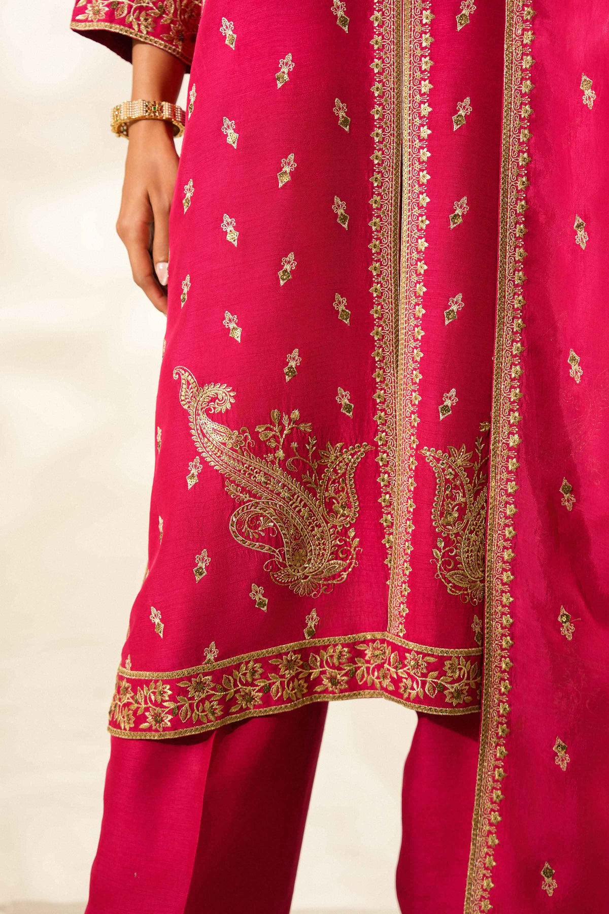 Nishat UK - Red Embroidered Silk 3 Pieces ready to wear Suit