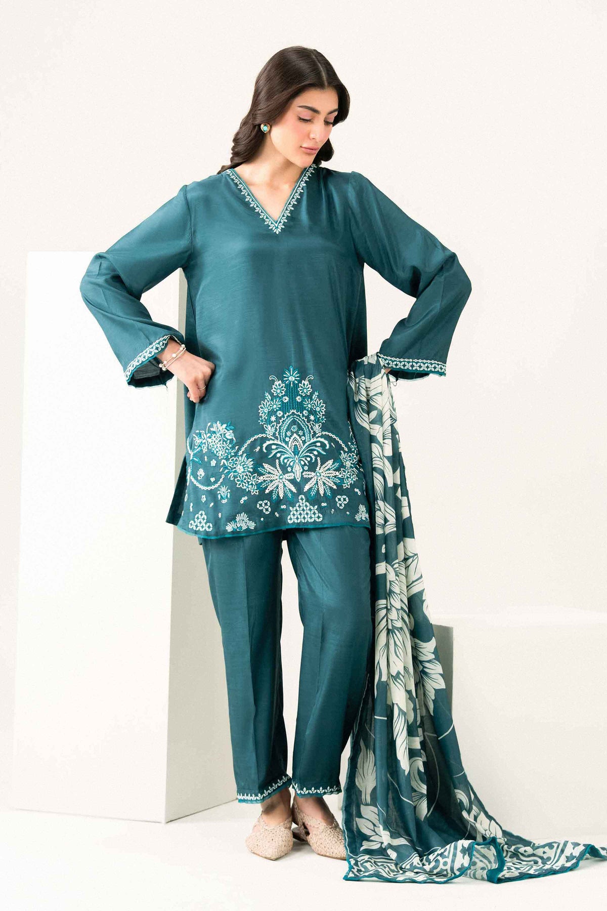 Nishat UK - Green Embroidered Silk 3 Pieces ready to wear Suit