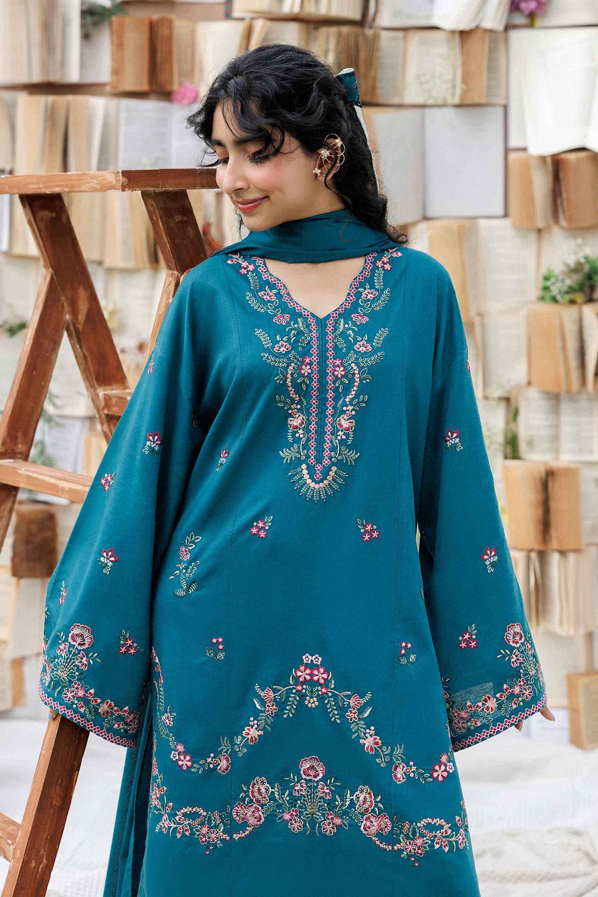 Nishat UK - Green Embroidered Karandi 3 Pieces ready to wear Suit